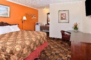 Americas Best Value Inn & Suites Кламат Фолс Номер фото